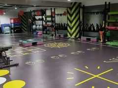 -光猪圈健身(津投广场店)