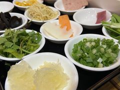 -妈妈故事米线(市府恒隆店)