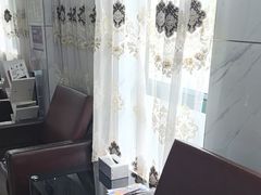 -茂菊口腔连锁(浦东南路店)