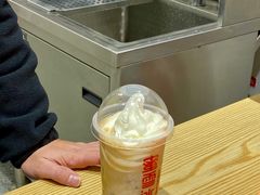 雪顶咖啡-蜜雪冰城(马栏山店)