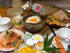 -小小集渔·泰式大排档(太古里香槟店)