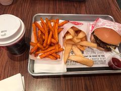 -FATBURGER 特富客汉堡(外交公寓店)