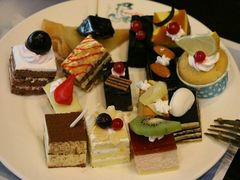 -小天鹅戴斯酒店鲸鲨百汇创作料理