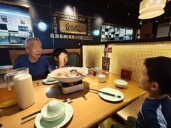 -自己人·宜昌菜(水悦城店)