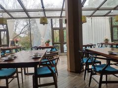 靠窗位-春暖花开(西溪店)