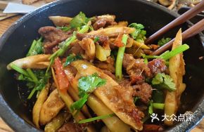 Fresh Bamboo Shoots with Pickled Chilies and Beef