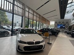 -上海宝信宝马4S店