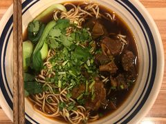-醉牛腩·面小馆