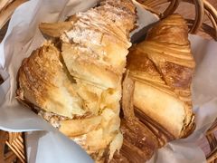黄金流奶羊角-麦田工坊(月湖店)