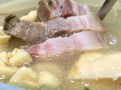 腌笃鲜-老正兴菜馆(福州路店)