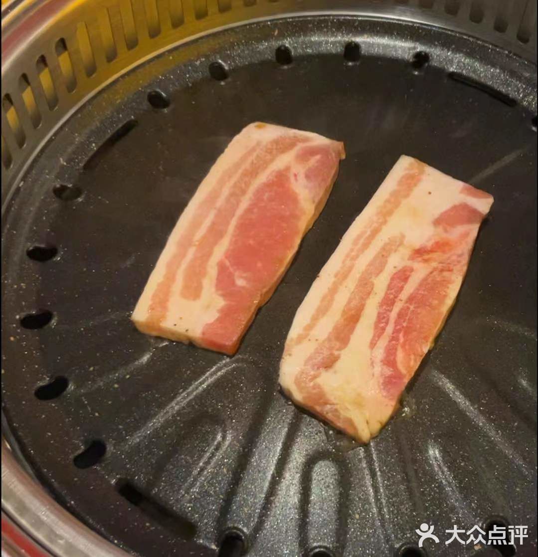 终于被我挖到一家宝藏烤肉店！！