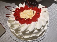 -红宝石·鲜奶小方·海派西点房(南丹店)