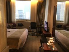 -上海浦东假日酒店