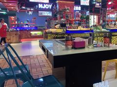 -嗨内嗨外自助火锅餐厅体验馆