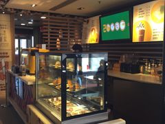 面包甜点陈列柜-麦当劳(百荣世贸商城店)
