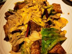 包包菜炒馕-老字号故乡烤肉店(总店)