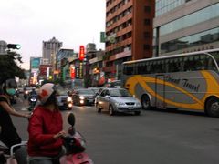 -六合夜市