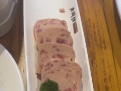 -老牌坊云南鱼豆花火锅(哈西万达店)