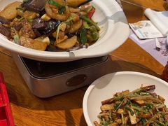 -黄泥岗·地道湖北菜(奥特莱斯店)