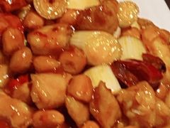 宫保鸡丁-渝信川菜 · 川味家常菜(长安店)