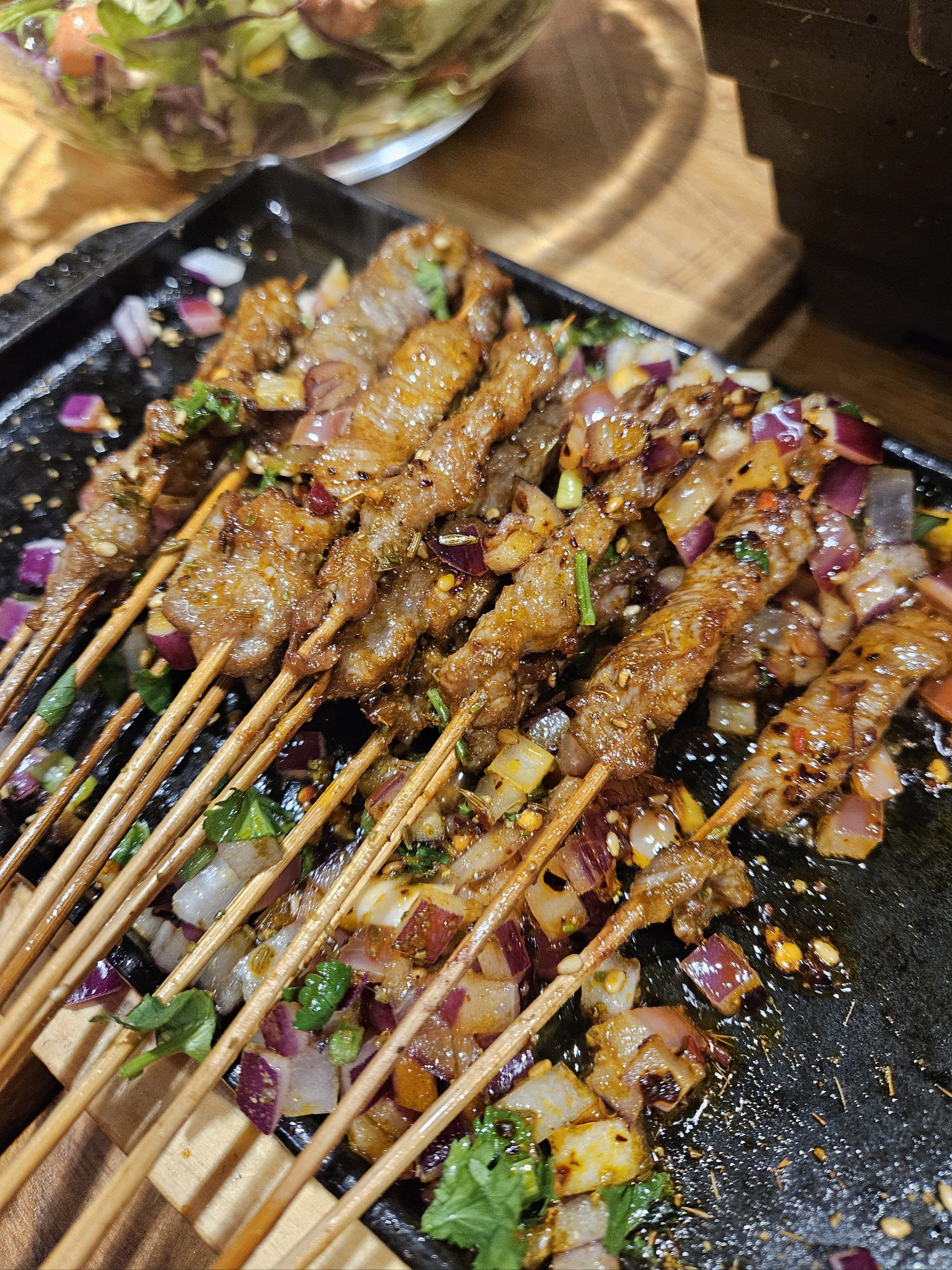 该说不说,这个铁板小串很绝啊