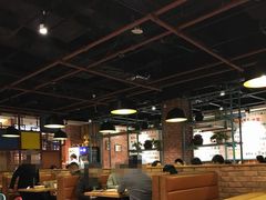 大堂-闻溪有渔·活鱼现烤才好吃(太仓万达店)