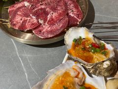 -围炉肉舍•炭烤活鳗•丹东海鲜烤肉(步行街店)