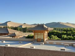 -敦煌山庄摘星阁