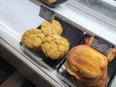 -白玉兰食品(中山公园龙之梦店)