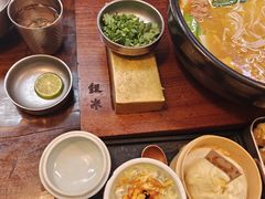 -银米·云南传统过桥米线(双廊黑金冠店)