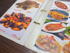-民间瓦缸煨汤館(嵩山路店)