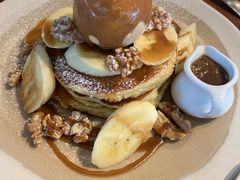 -ROAST coffee & eatery