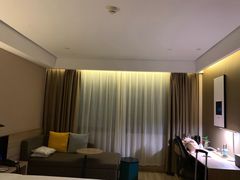 -杭州西湖湖滨银泰亚朵酒店