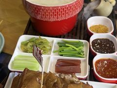 -肘子酥·天津捞面(德云社店)