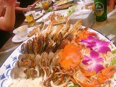 -The Dishes Seafood & Restaurant