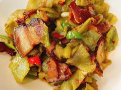 莴笋炒腊肉-渔芙南(三里屯店)