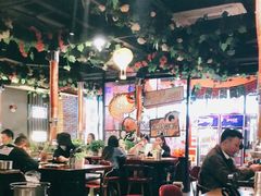 大堂-·缸桶屋·韩式牛肋条自助烤肉(西湖D11店)