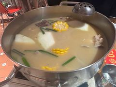 胡椒猪骨煲汤-肥仔文澳门猪骨煲(南京西路店)
