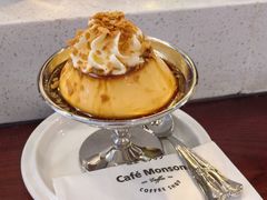 -Café Monson
