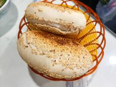 烧饼-清真喜兰老丁羊汤特色小吃