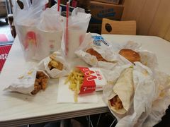 香辣鸡腿汉堡-华莱士·全鸡汉堡(西溪乐天城店)