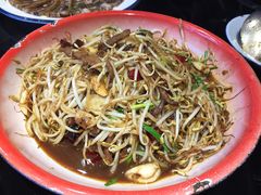 -鱼窝棚柴火铁锅炖(富山屯店)