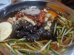 -百年石锅饭·朝鲜族传统民餐