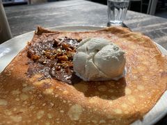 菠萝朗姆酒冰淇淋可丽饼-RAC BAR(安福路店)