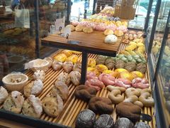 -焙丽拾光(麦凯乐直营店)