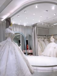 -LOVE SHINE婚纱·红鼎庄龙凤褂·妈妈装定制