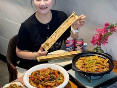 -梁姐啤酒鱼(兴坪古镇店)