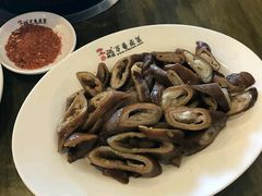 -老鼎万春卤菜(鹭湖宫8区店)