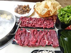 -三亚荣达餐厅潮汕牛肉火锅(网枝村分店)