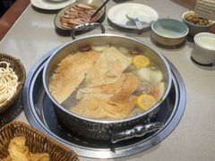 -四点金粥底火锅(沂州里店)